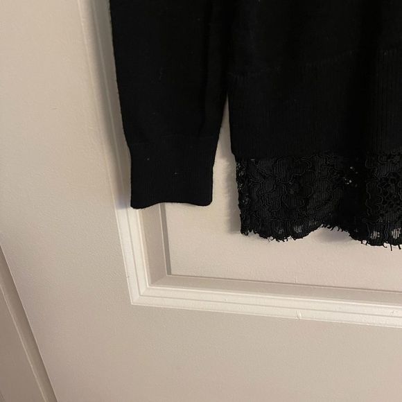 NWT Karl Lagerfeld Black Sweater Lace Bottom With Silver Flower Buttons Size S - Picture 7 of 10